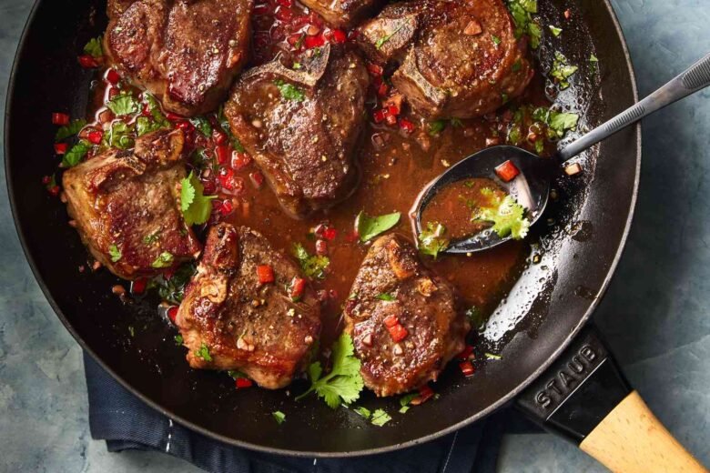Slow Cooker Lamb Chops with Red Wine Sauce