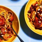 5 Ingredient Slow Cooker Honey Garlic Chicken