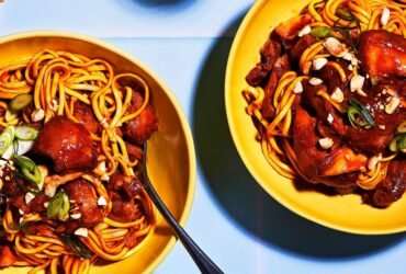 5 Ingredient Slow Cooker Honey Garlic Chicken
