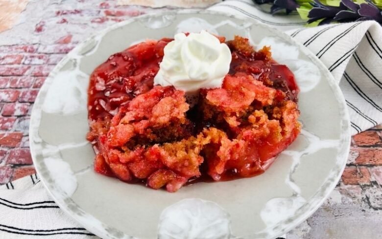 Slow Cooker Strawberry Dump Cake