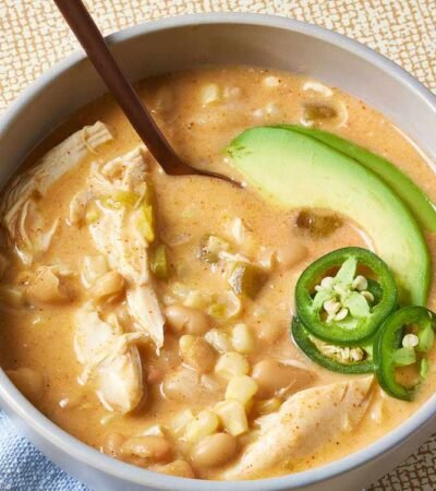 Slow Cooker White Chicken Chili