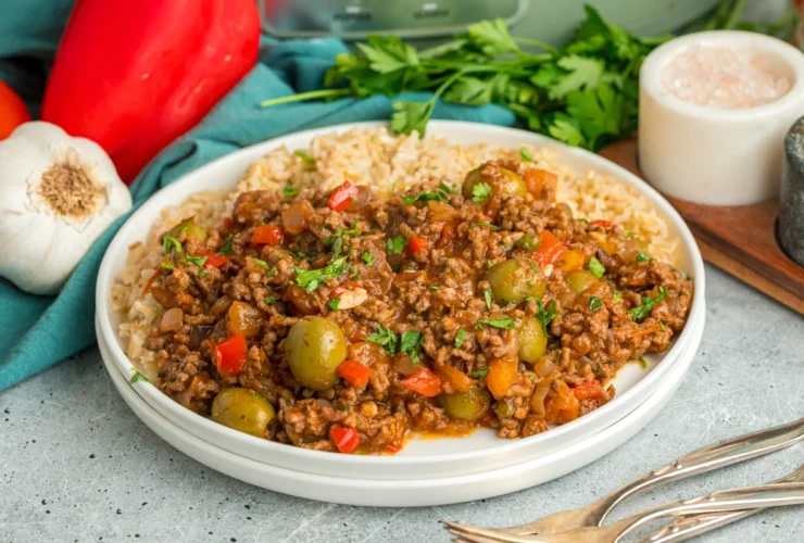 Slow Cooker Cuban Picadillo (Ground Beef & Olives)